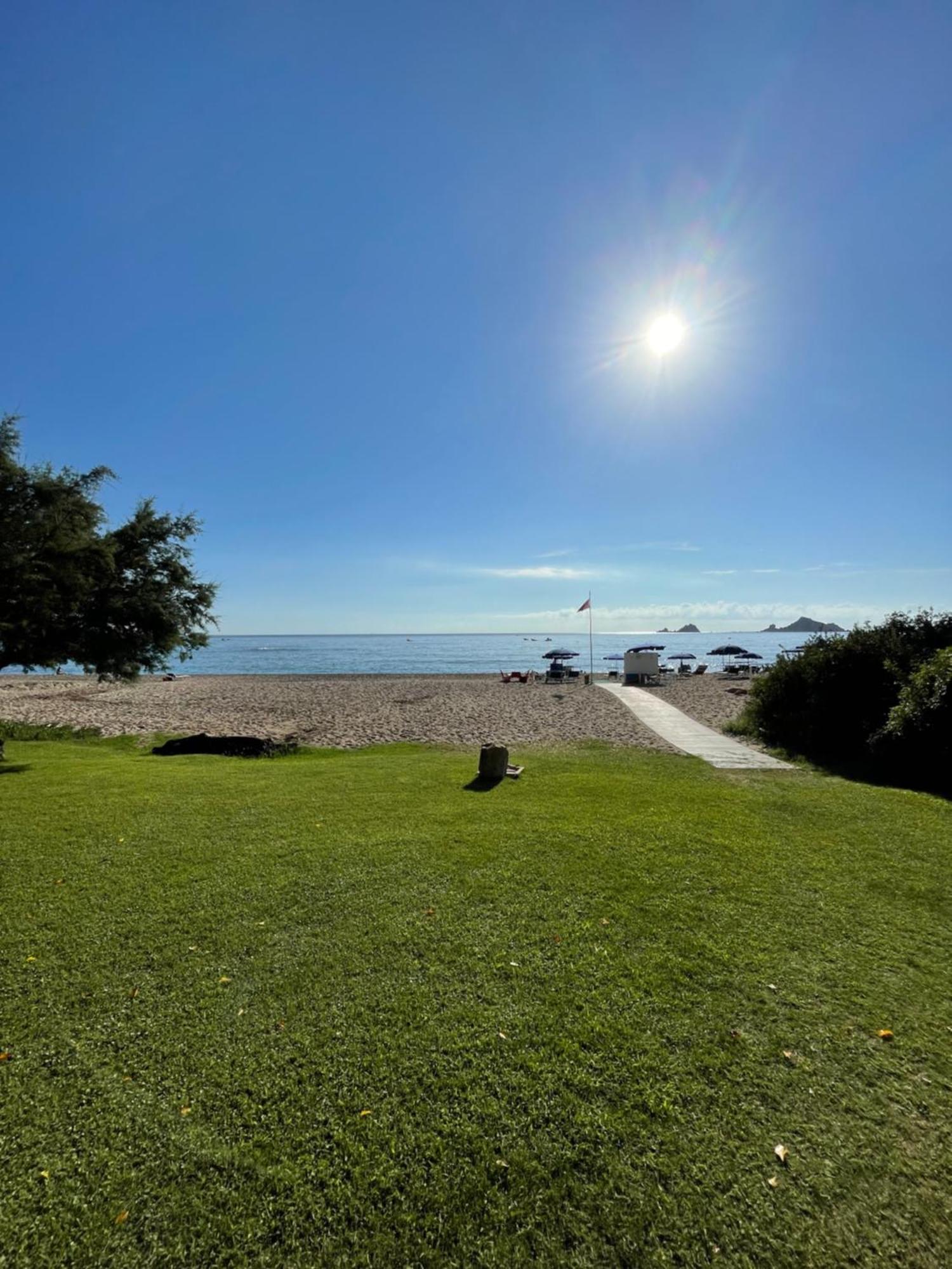 Hotel Mediterraneo Santa Maria Navarrese Eksteriør bilde