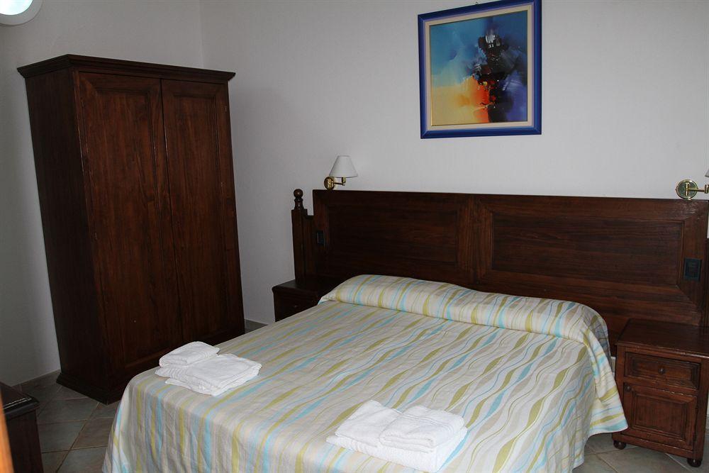 Hotel Mediterraneo Santa Maria Navarrese Eksteriør bilde